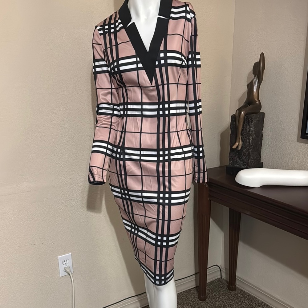 Chic Me  Plaid Dress Sz M NWT